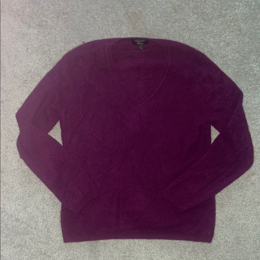 Purple V-Neck Cashmere Sweater L